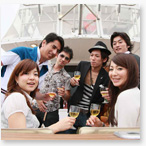 クルーザー後方デッキでの集合写真