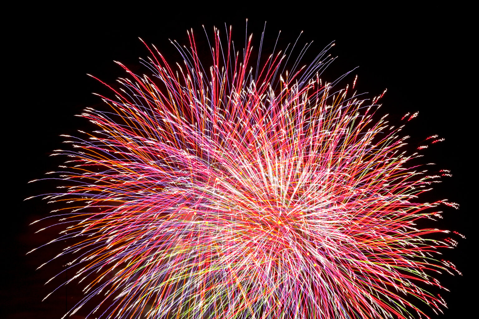 鮮やかな打ち上げ花火