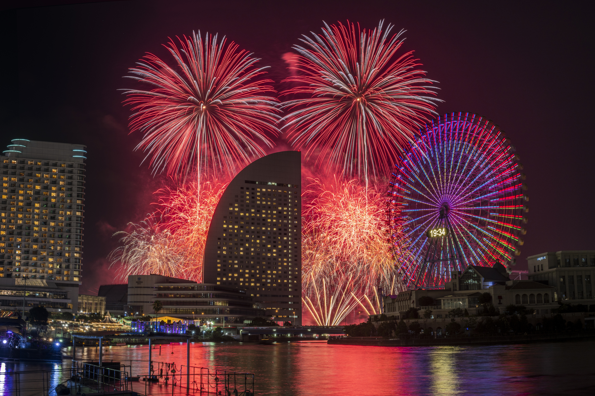 みなとみらいスマートフェスティバル花火