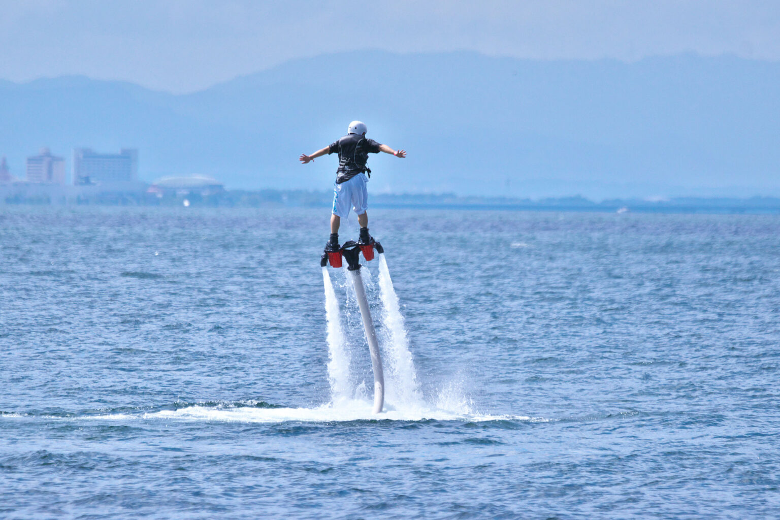 フライボードをする様子