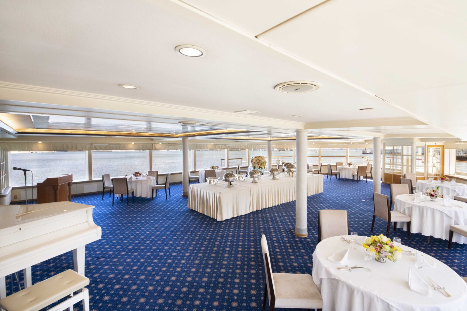 モデルナ　ポロネーズ