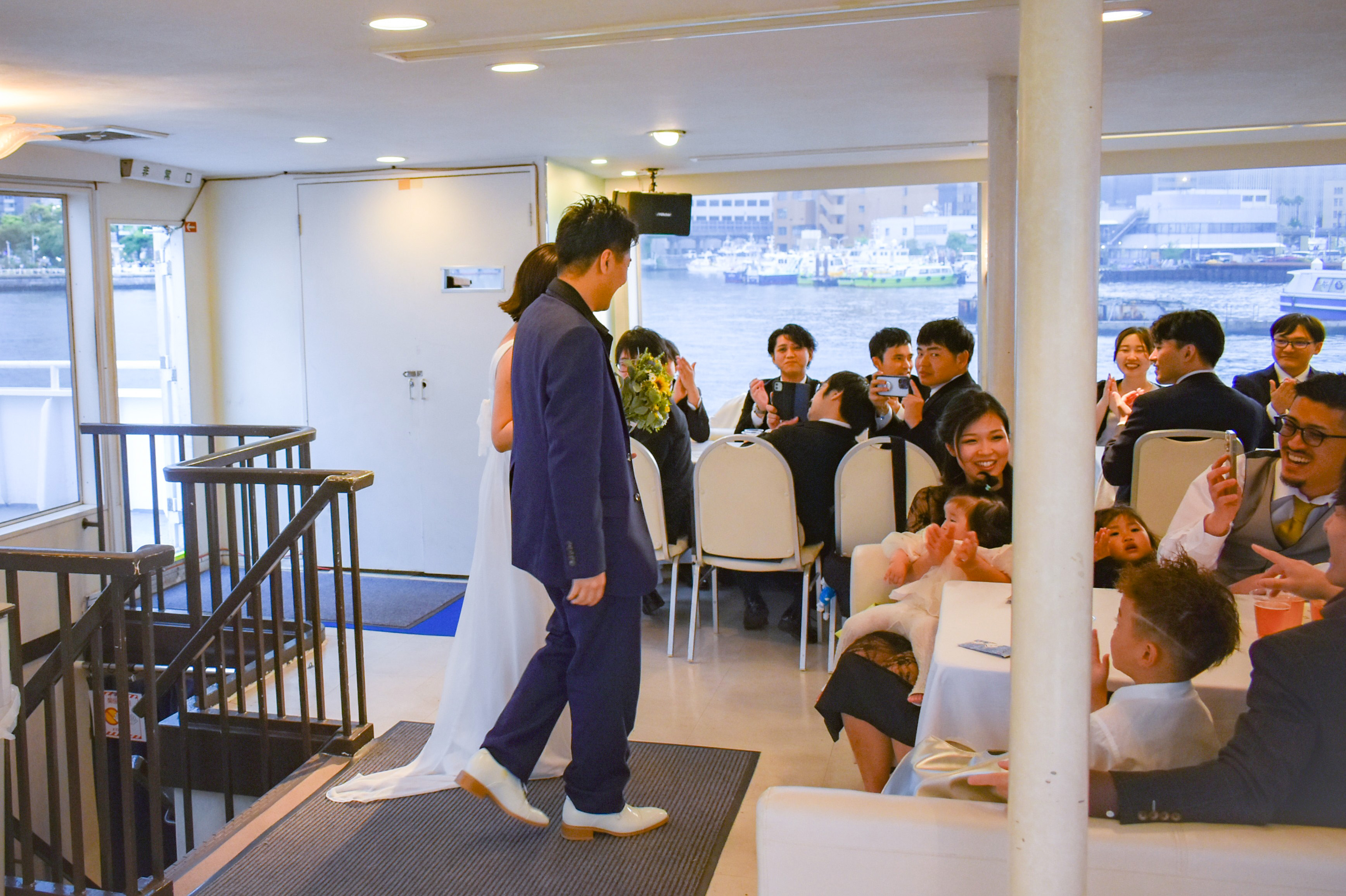 結婚式２次会入場