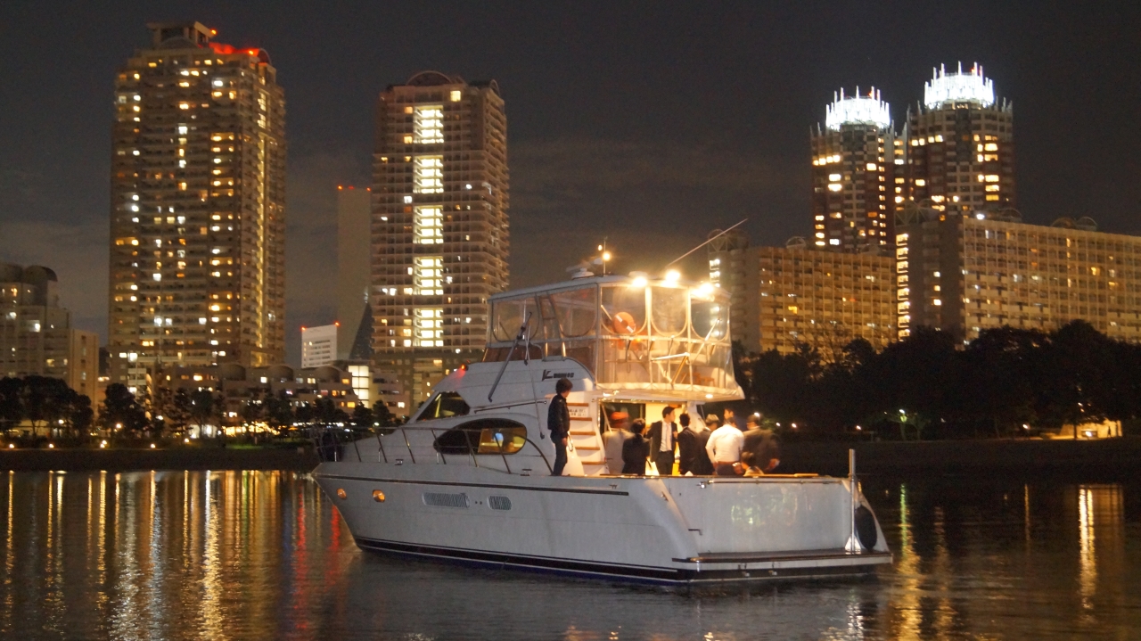 ミッドブルーと夜景