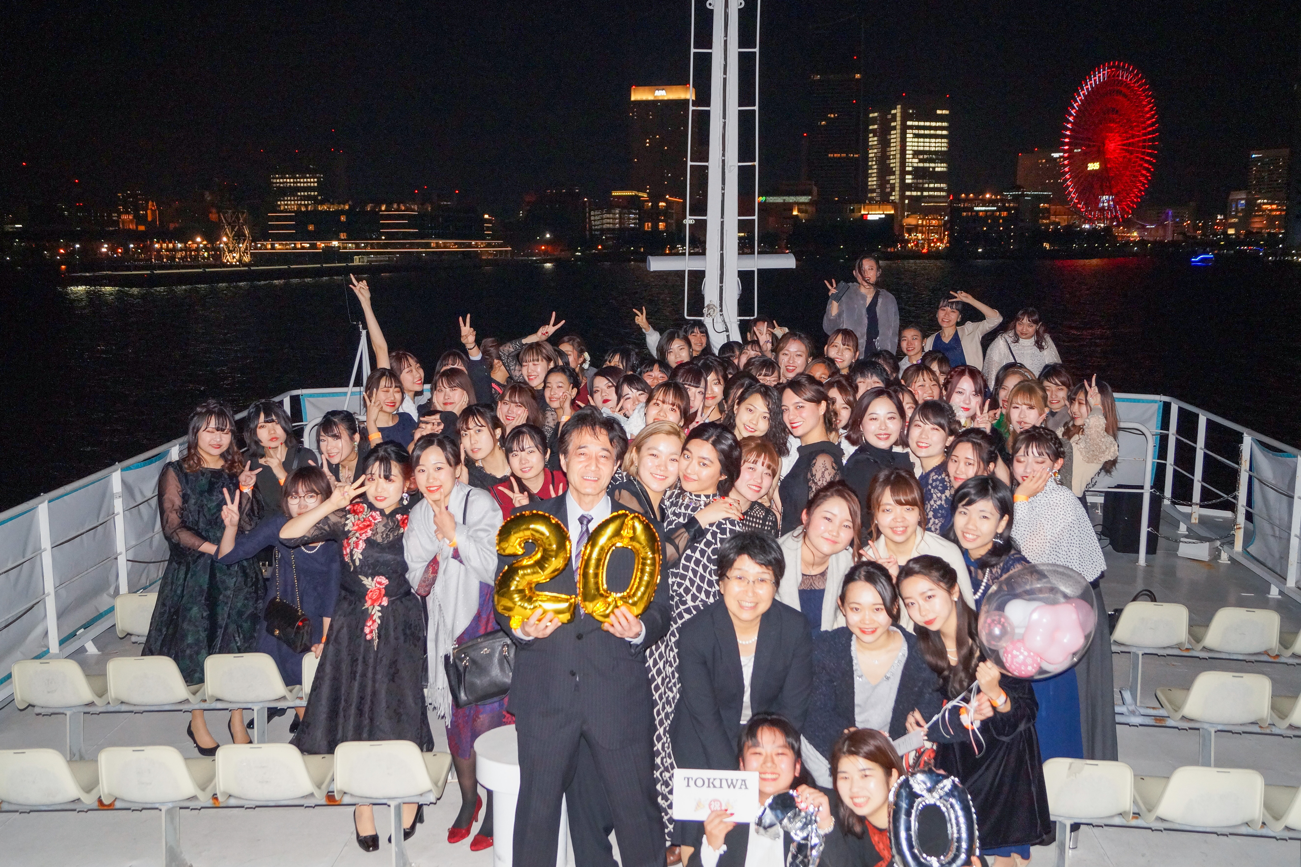 デッキで記念撮影