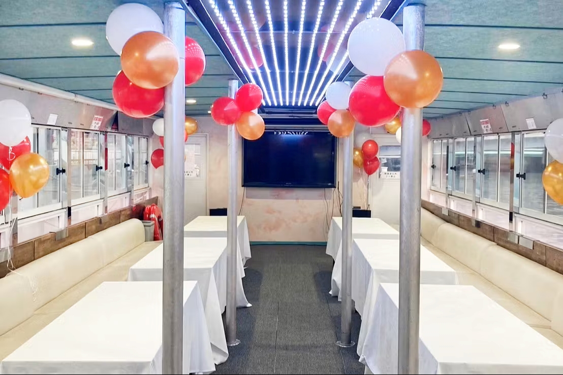 ルーカス船内　半立食スタイル