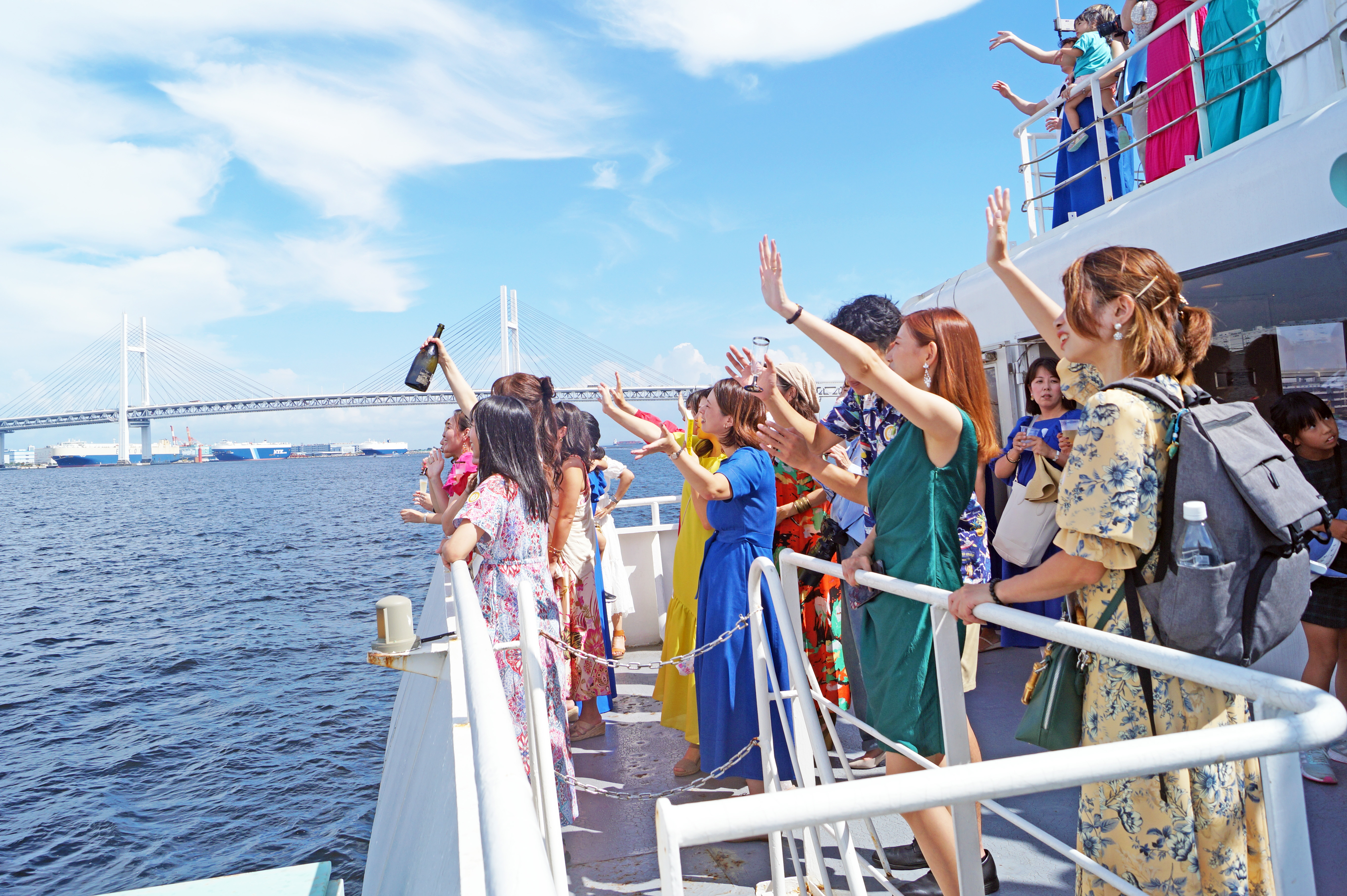 デッキでドローン撮影