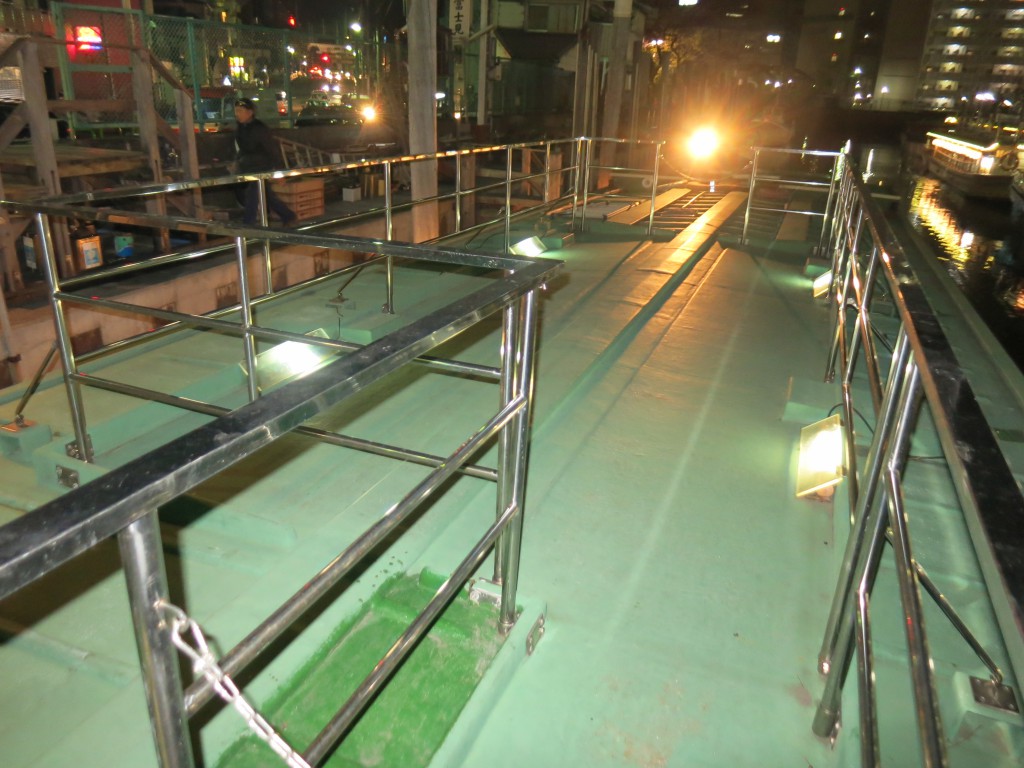 屋形船2階デッキ