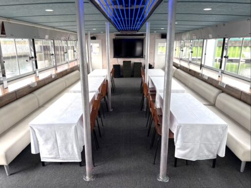 ルーカス　50名着席　レイアウト