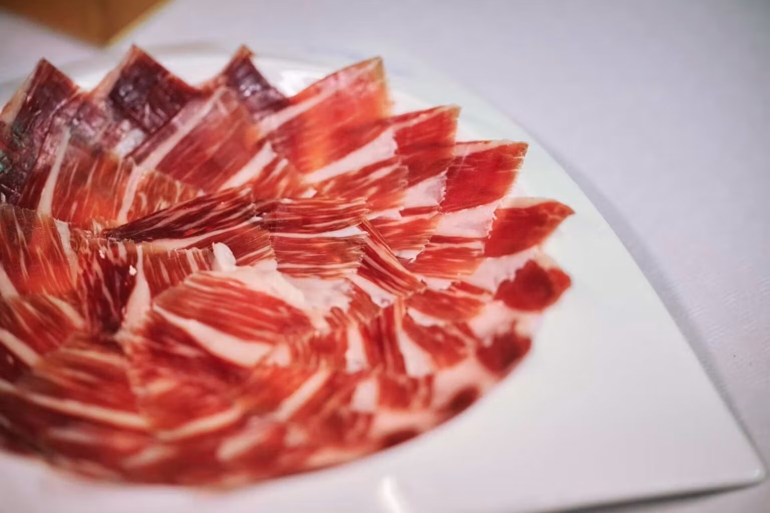 高級生ハムカットサービス