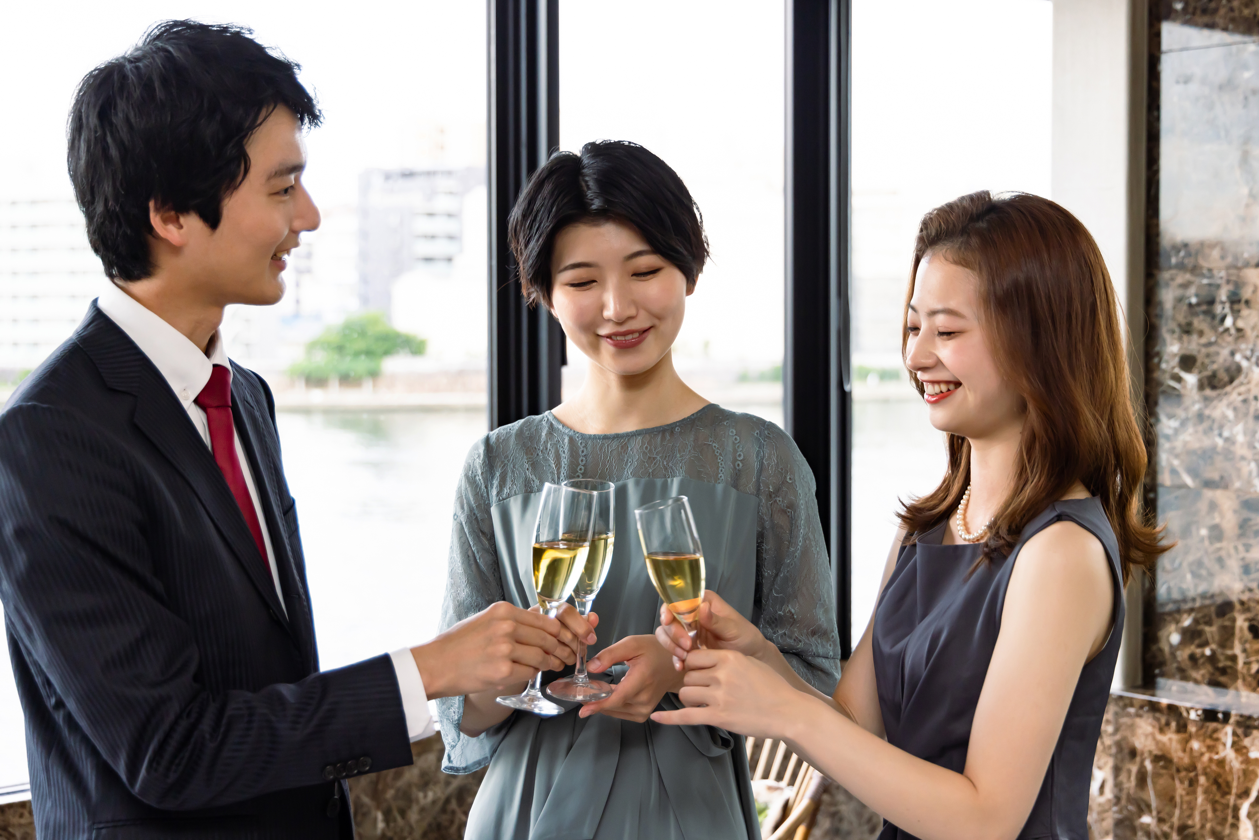 シャンパンで乾杯